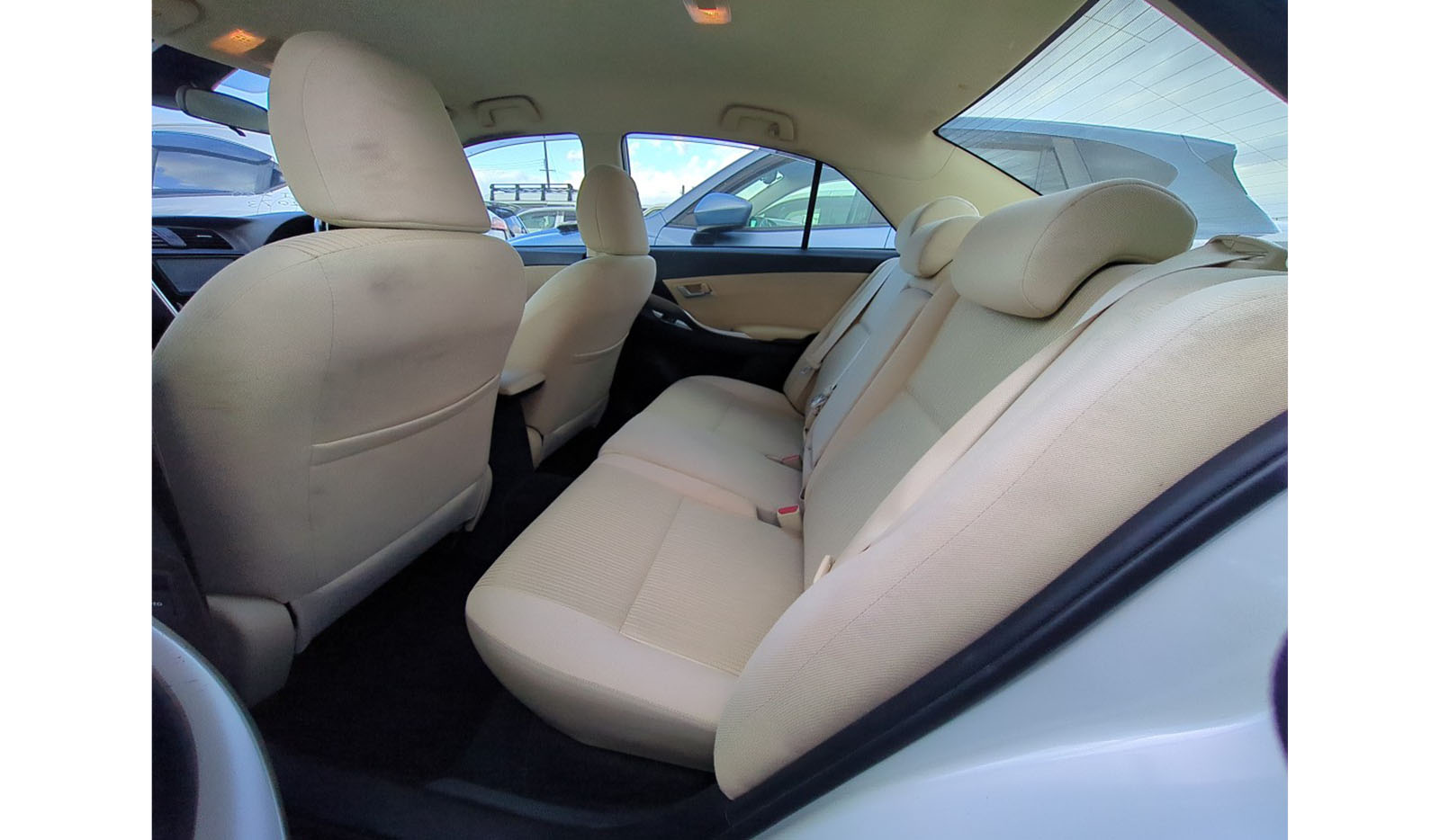 2019 Toyota Premio XL image-4