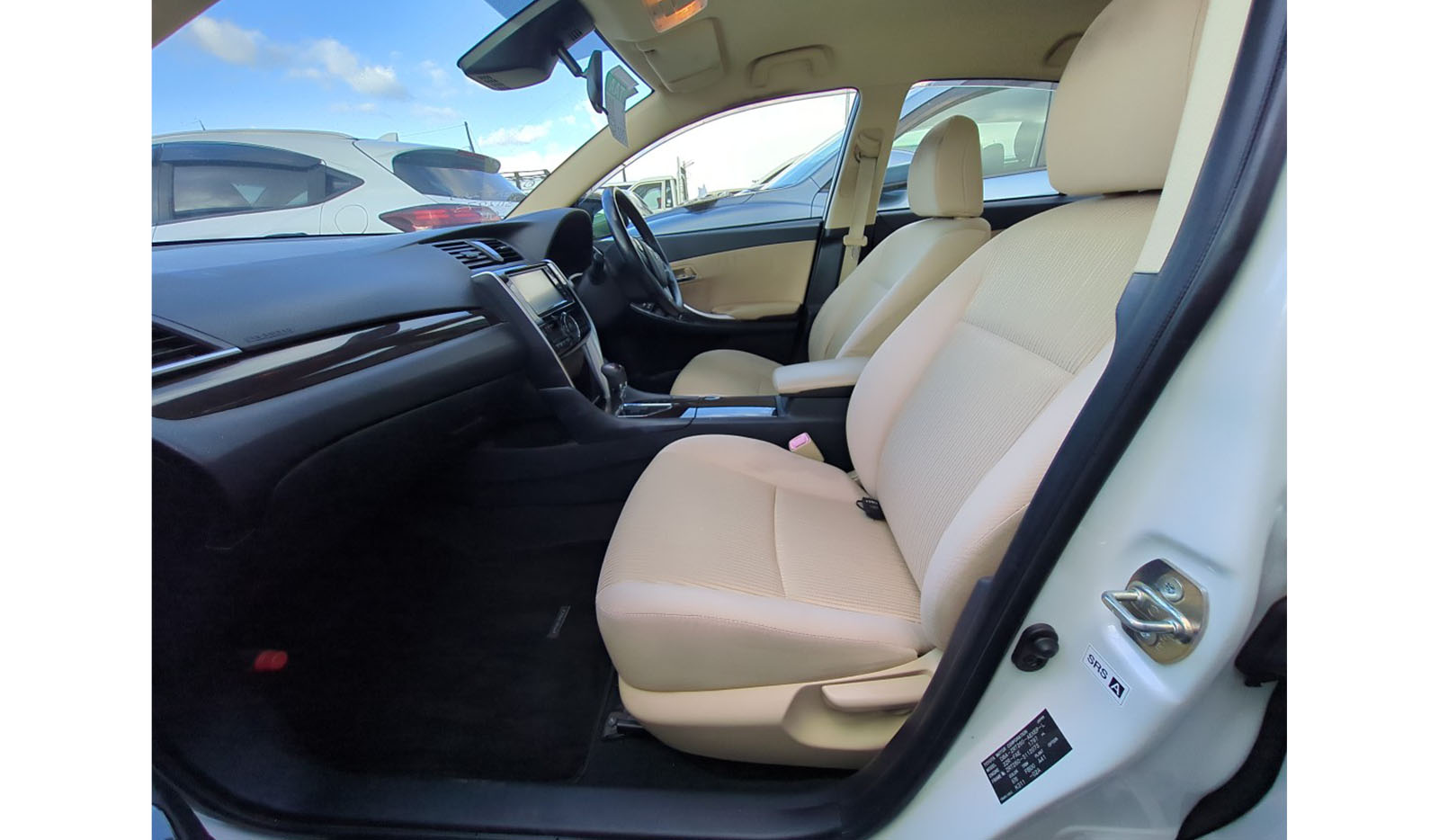 2019 Toyota Premio XL image-5