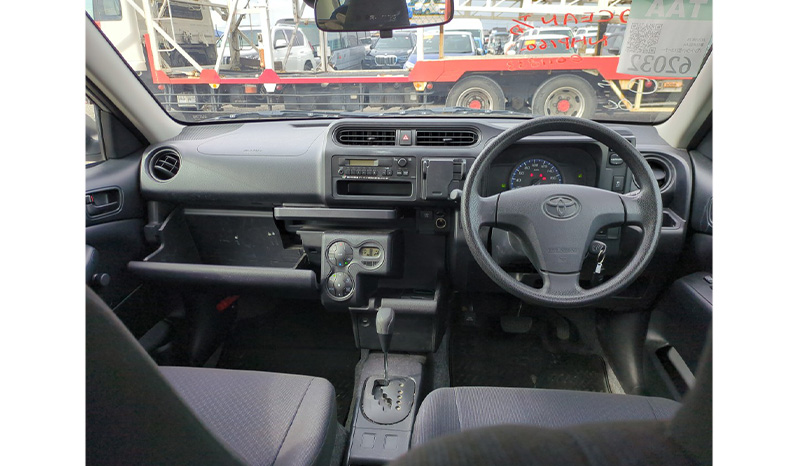 2019 Toyota Probox Hybrid DX Comfort image-5
