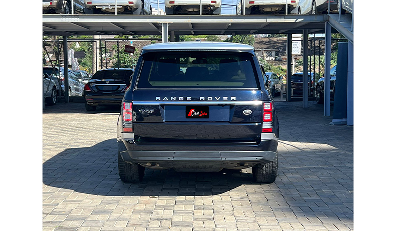 2016 Land Rover Range Rover Vogue image-5