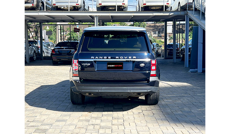 2016 Land Rover Range Rover Vogue image-19