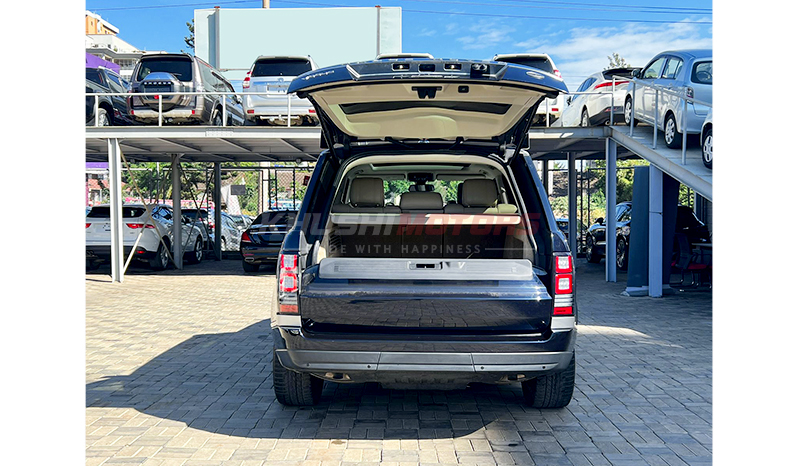 2016 Land Rover Range Rover Vogue image-20