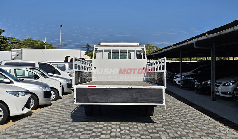 2017 Mitsubishi Fuso 3Ton image-11