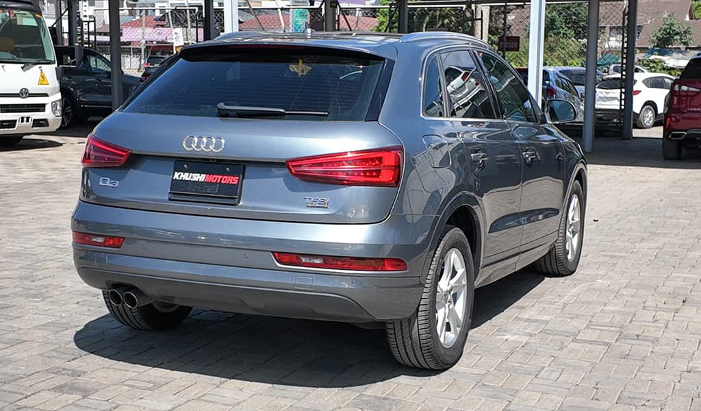 2017 Audi Q3 TFSI Quatro image-5