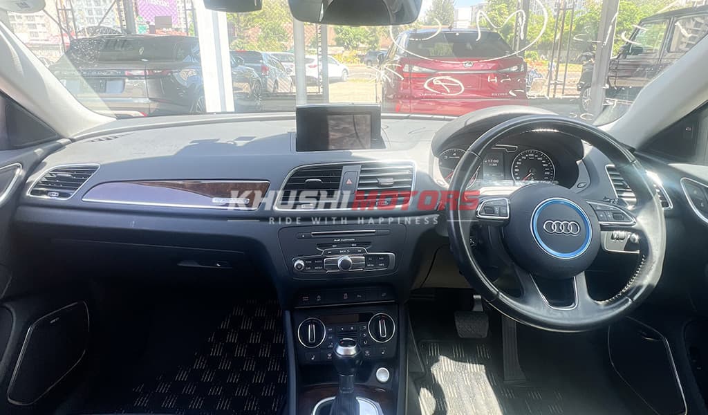 2017 Audi Q3 TFSI Quatro image-6