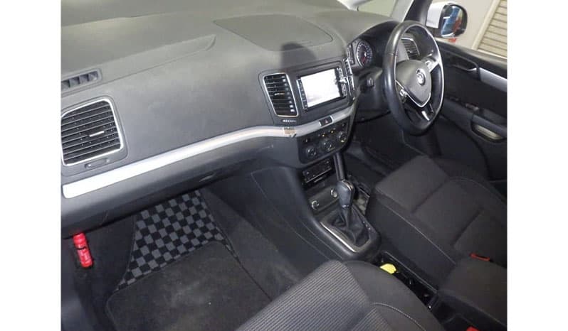 2018 Volkswagen Sharan image-2