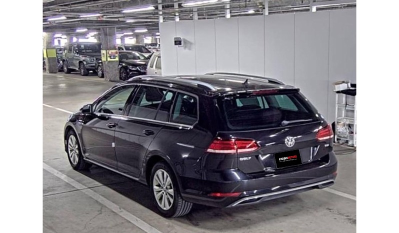 2018 Volkswagen Golf Variant TSI Comfort Line image-5