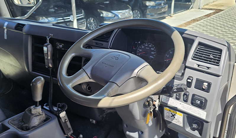 2017 Mitsubishi Fuso 2.5 Ton image-7