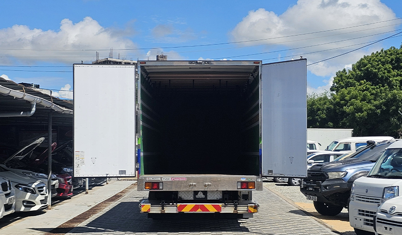 2017 Mitsubishi Fuso 2.5 Ton image-10