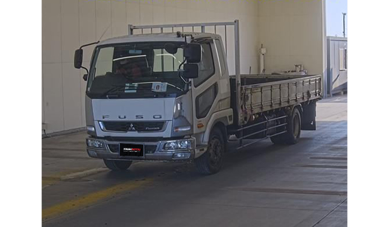 2018 Mitsubishi Fuso 6 Ton image-2
