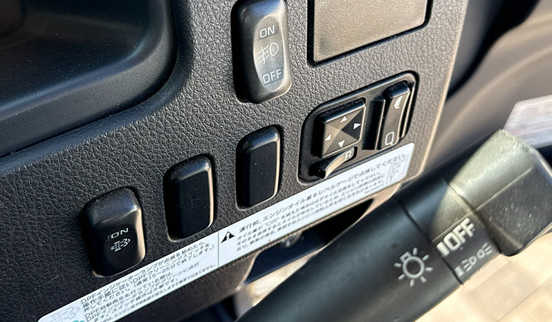 2018 Mitsubishi Fuso 6 Ton image-5