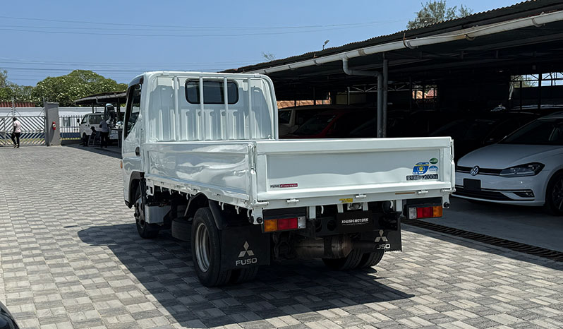 2018 Mitsubishi Fuso 2 Ton image-11