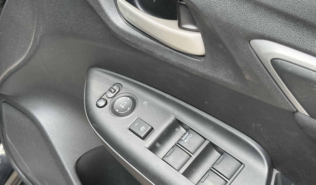 2018 Honda Fit GF image-17
