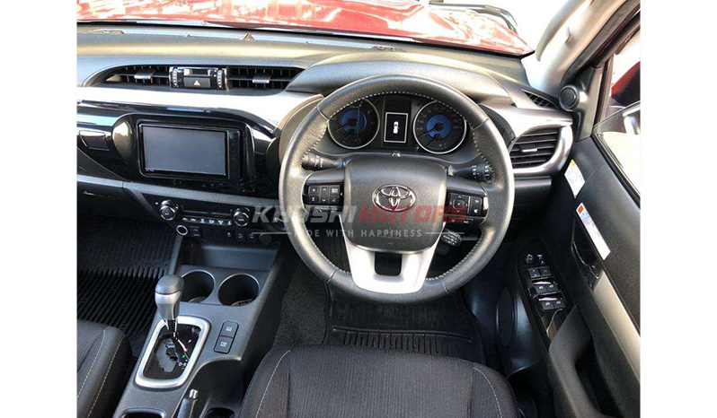 2019 Toyota Hilux image-6