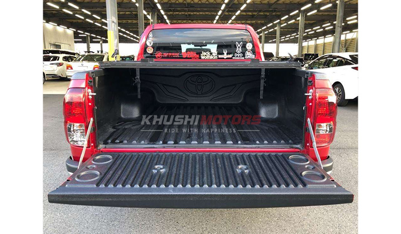 2019 Toyota Hilux image-8