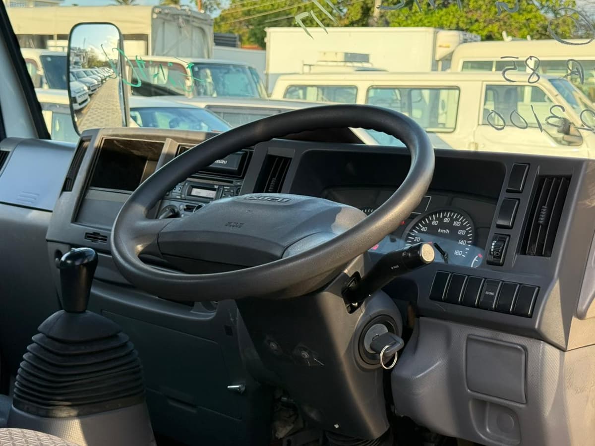 2018 Isuzu ELF 1.5 Ton image-11
