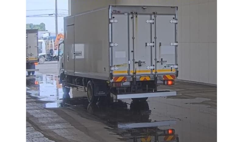 2018 Isuzu Freezer Elf 7 Ton image-3