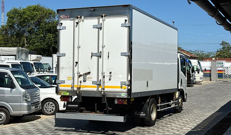 2018 Isuzu Freezer Elf 7 Ton image-9