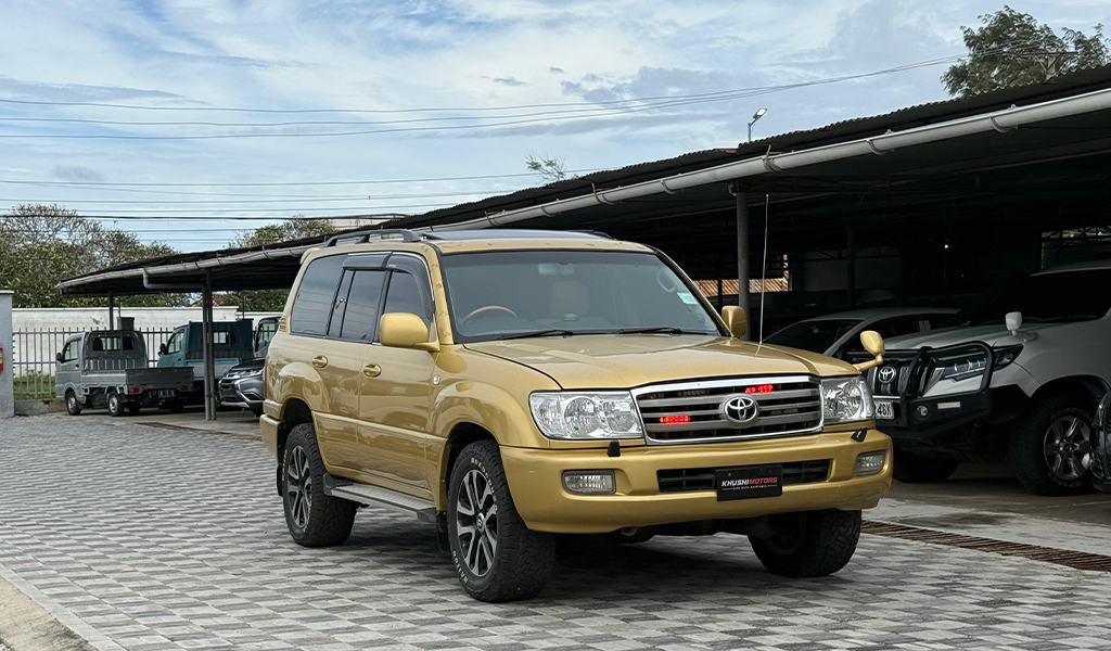 2006 Toyota Land Cruiser 100 VX image-1