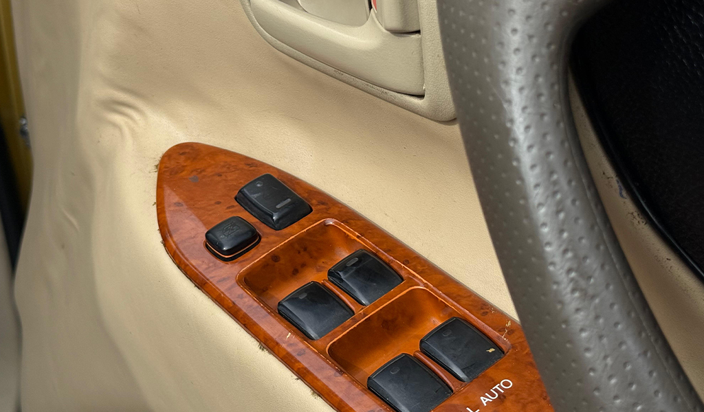 2006 Toyota Land Cruiser 100 VX image-10