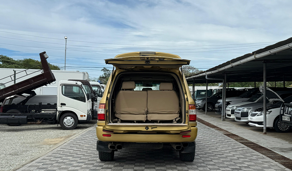 2006 Toyota Land Cruiser 100 VX image-11