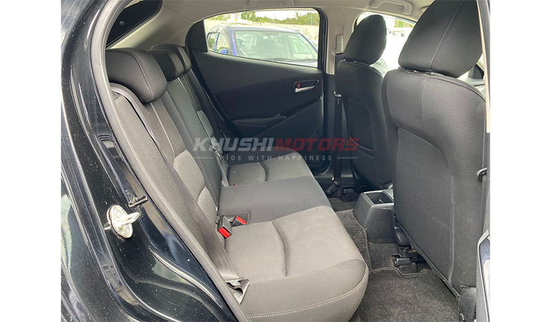 2016 Mazda Demio image-13