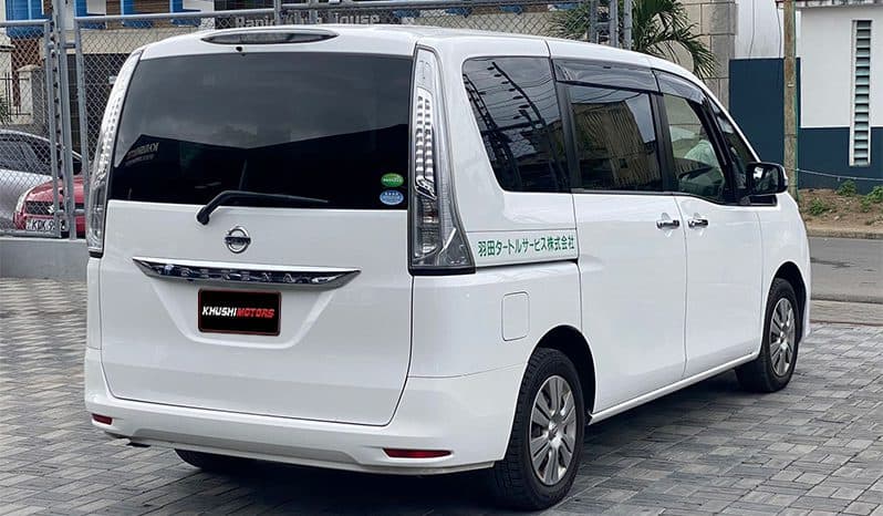 2016 Nissan Serena image-9