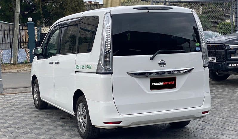 2016 Nissan Serena image-10