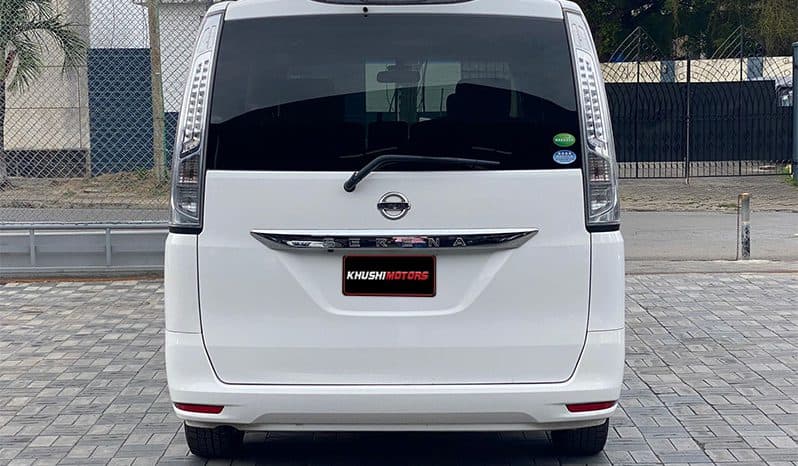 2016 Nissan Serena image-11