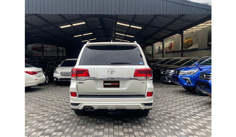 2017 Toyota Land Cruiser Zx V8 image-9