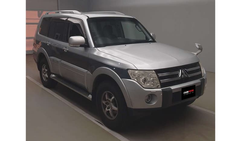 2007 Mitsubishi Pajero image-4