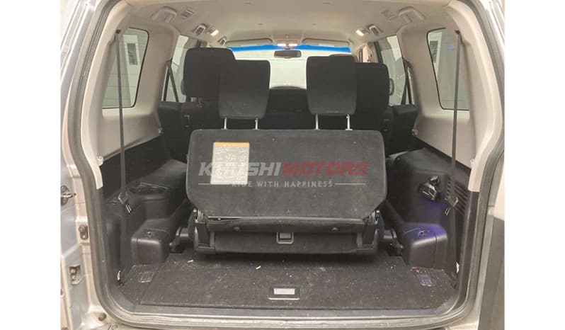 2007 Mitsubishi Pajero image-10