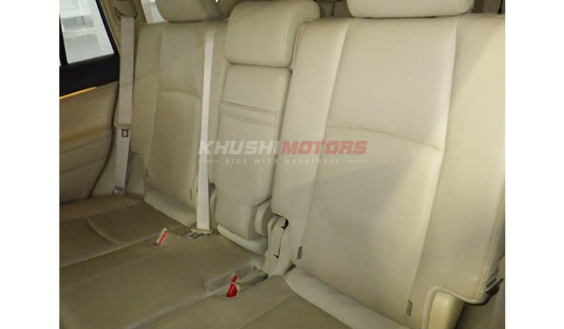 2017 Toyota Land Cruiser Prado image-5