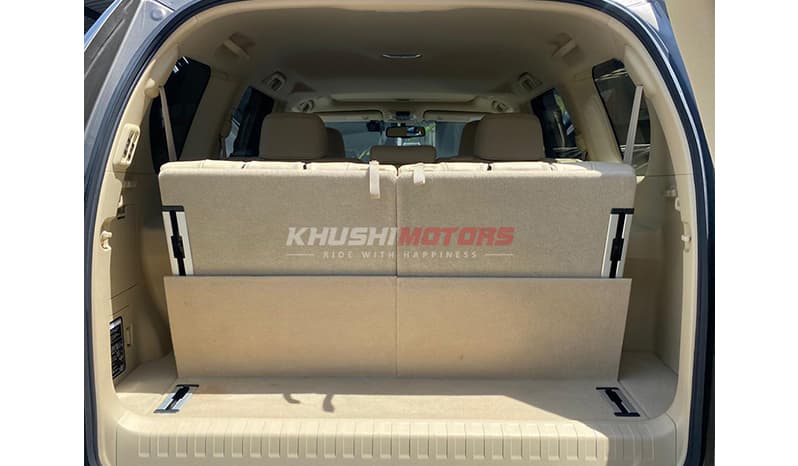 2017 Toyota Land Cruiser Prado image-10