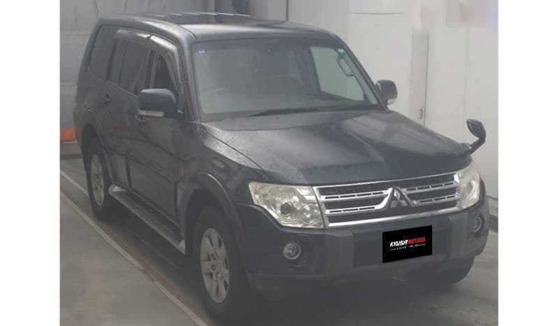 2009 Mitsubishi Pajero image-1
