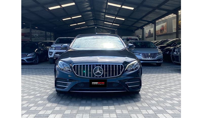 2017 Mercedes-Benz E220d image-1