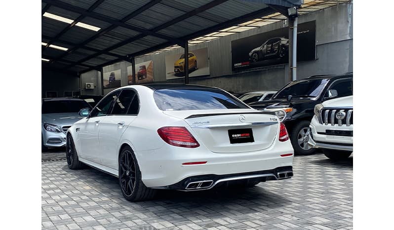 2017 Mercedes-Benz E63 S image-7