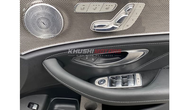 2017 Mercedes-Benz E63 S image-12