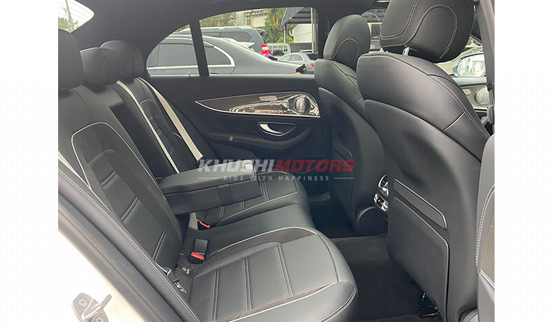 2017 Mercedes-Benz E63 S image-13