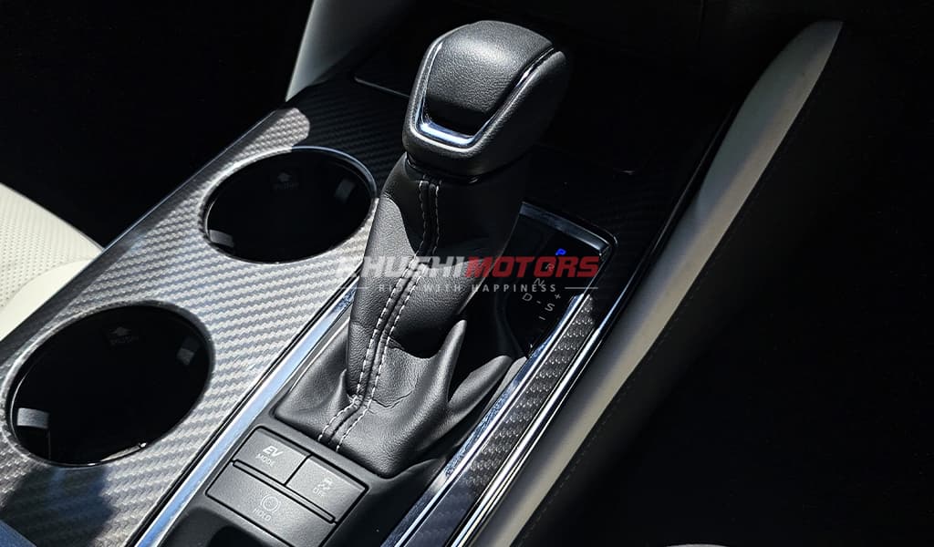 2018 Toyota Crown RS image-18
