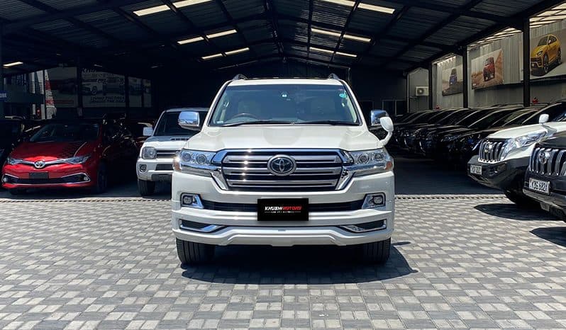 2017 Toyota Land Cruiser image-1