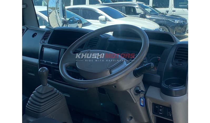 2017 Nissan Atlas image-10