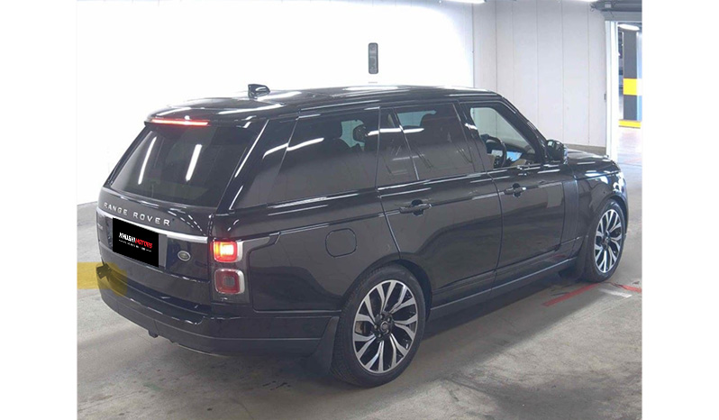 2018 Land Rover Range Rover Vogue image-5