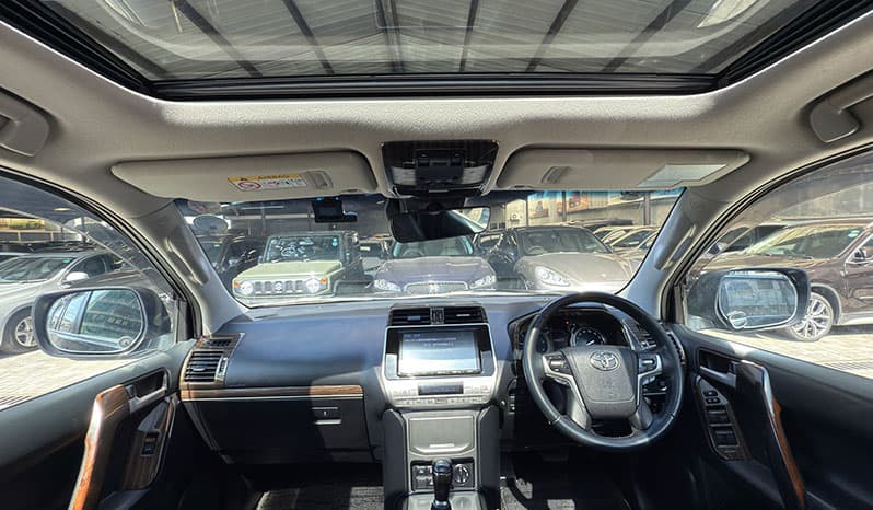 2018 Toyota Land Cruiser Prado image-12
