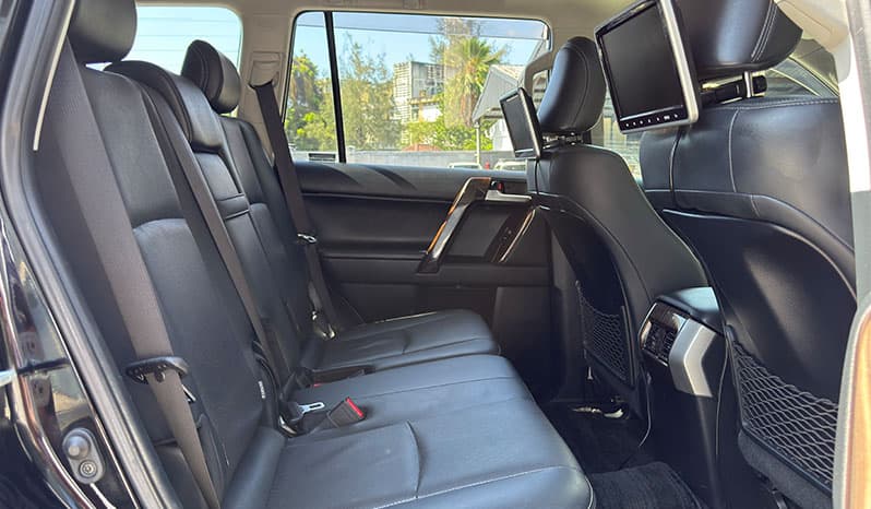 2018 Toyota Land Cruiser Prado image-14