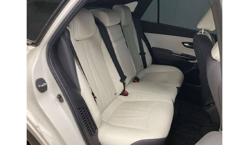 2019 Toyota Crown RS image-8