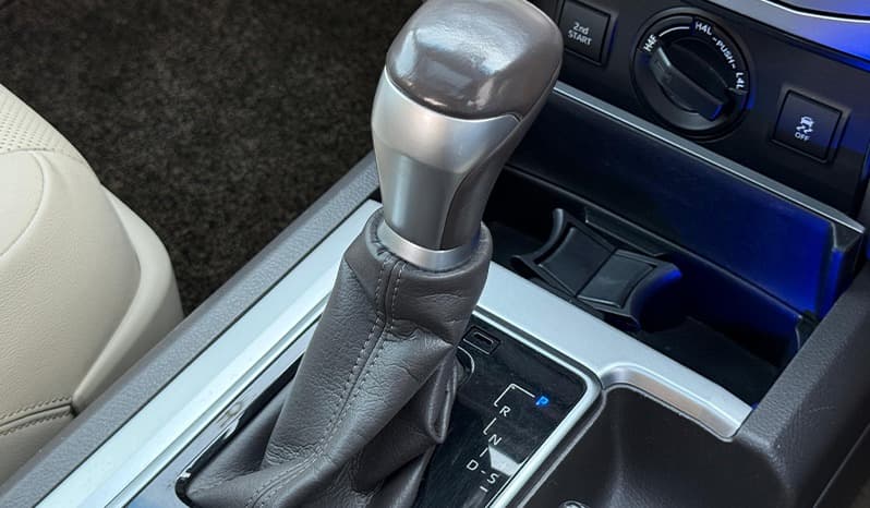 2018 Toyota Land Cruiser Prado image-8