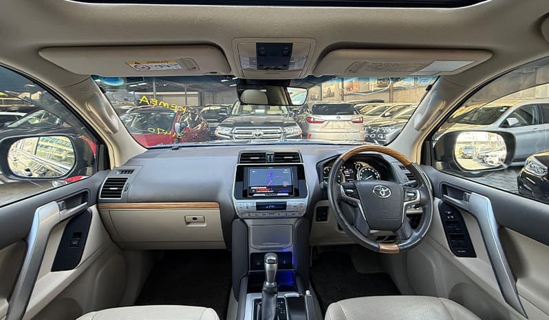 2018 Toyota Land Cruiser Prado image-14