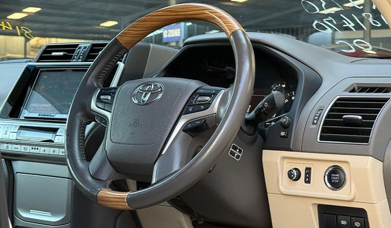 2018 Toyota Land Cruiser Prado image-15