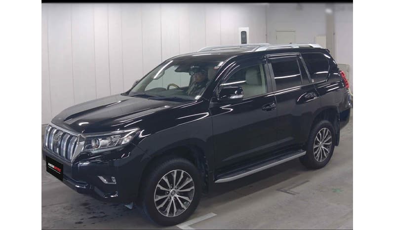 2018 Toyota Land Cruiser Prado image-2
